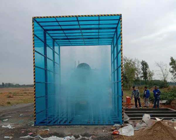 鄭州某工地4/6/5全封閉洗車(chē)機(jī)